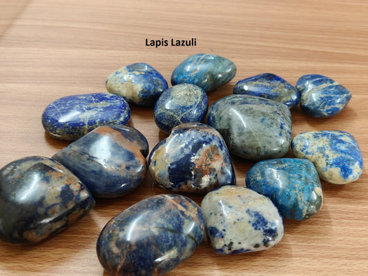 LAPIS LAZULI PALM STONE