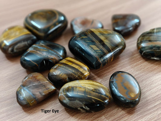 TIGER EYE PALM STONE